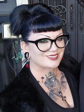 Meet your Posher, Heather